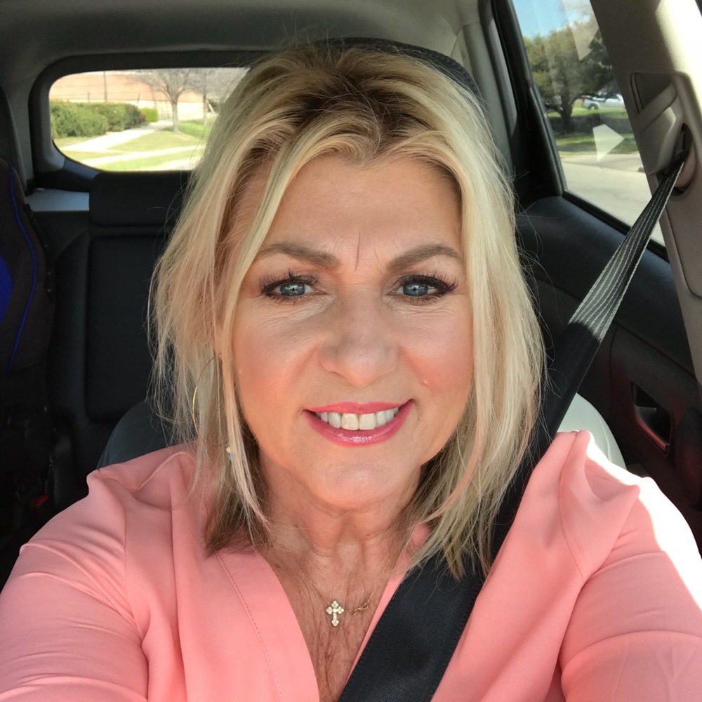 Meet your Posher, D’onna